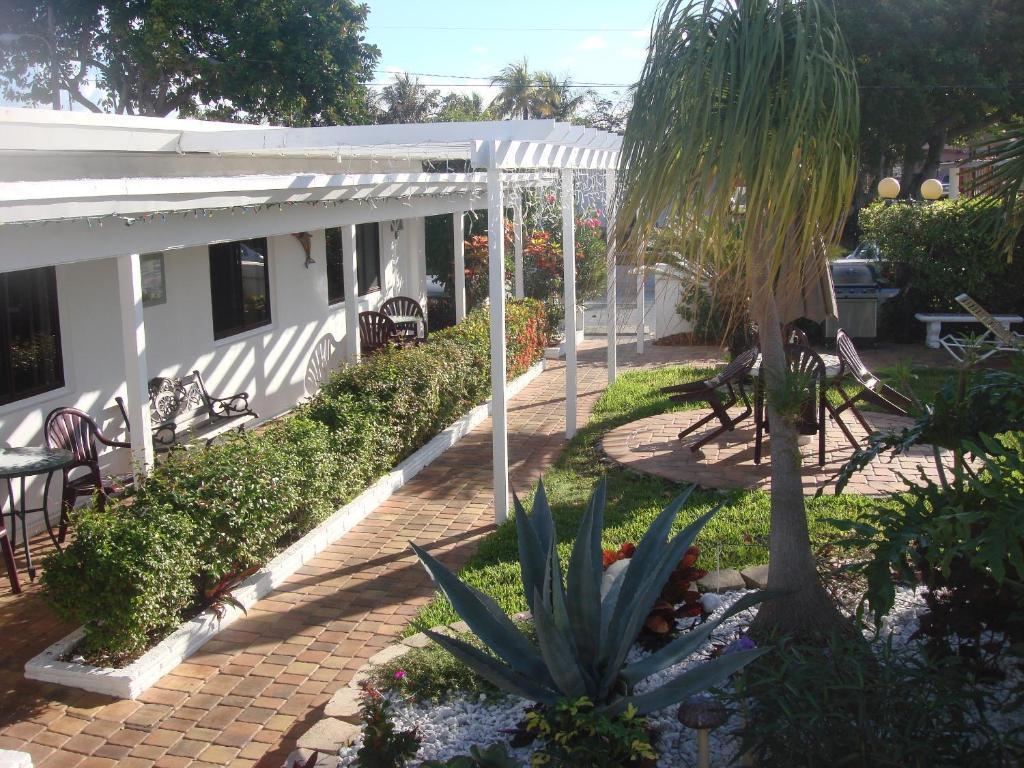 Breakaway Inn Guest House Fort Lauderdale Exterior photo